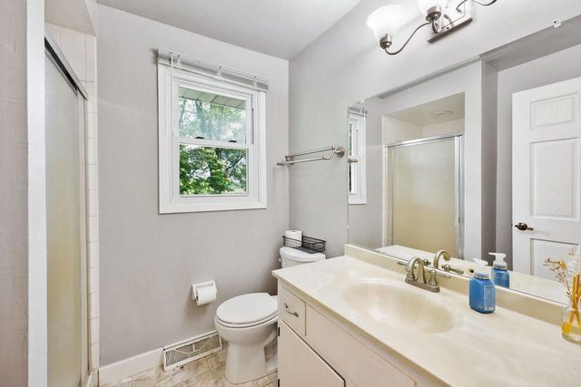 W365N7134 McMahon Road, Oconomowoc, WI 53066