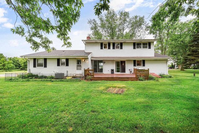 W365N7134 McMahon Road, Oconomowoc, WI 53066
