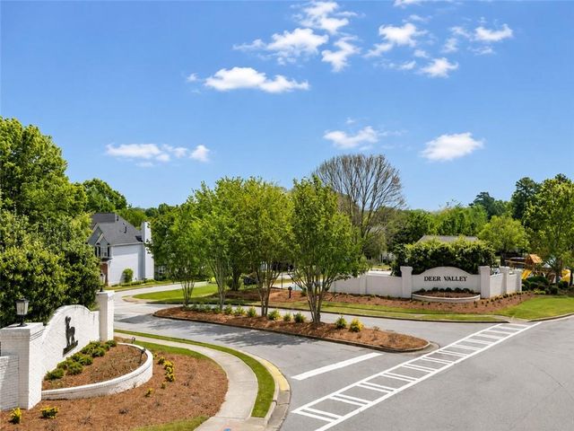 510 White Stag Court, Suwanee, GA 30024