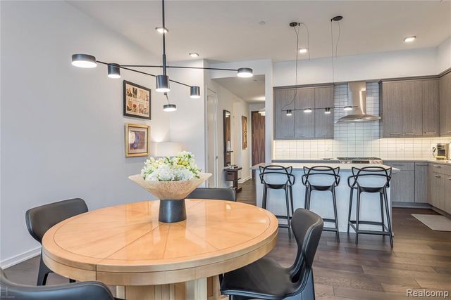 750 Forest Ave 502, Birmingham, MI 48009