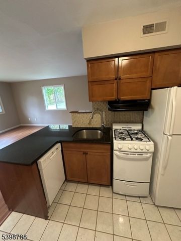 1 Snowbird Ct 9, Vernon Twp., NJ 07462