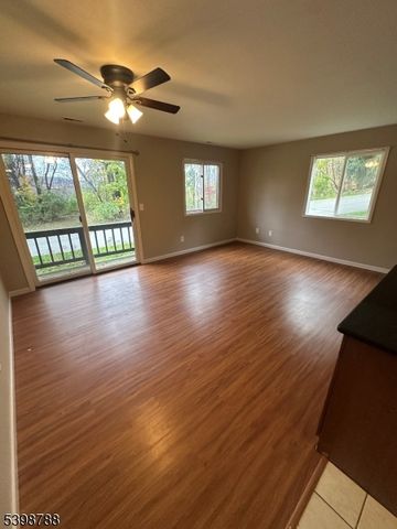 1 Snowbird Ct 9, Vernon Twp., NJ 07462