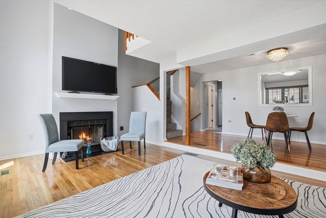 15 Doyle Ln 15, Hopkinton, MA 01748