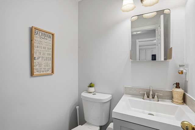 15 Doyle Ln 15, Hopkinton, MA 01748