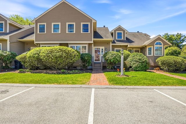 15 Doyle Ln 15, Hopkinton, MA 01748