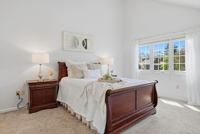 15 Doyle Ln 15, Hopkinton, MA 01748