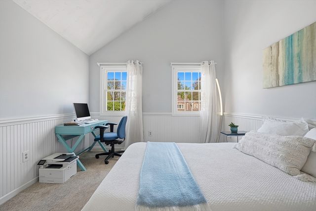 15 Doyle Ln 15, Hopkinton, MA 01748