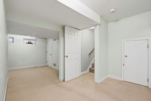15 Doyle Ln 15, Hopkinton, MA 01748
