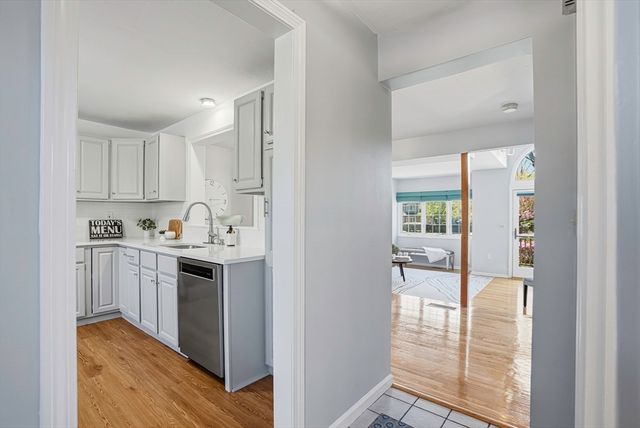 15 Doyle Ln 15, Hopkinton, MA 01748