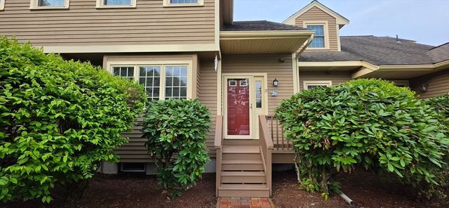 15 Doyle Ln 15, Hopkinton, MA 01748
