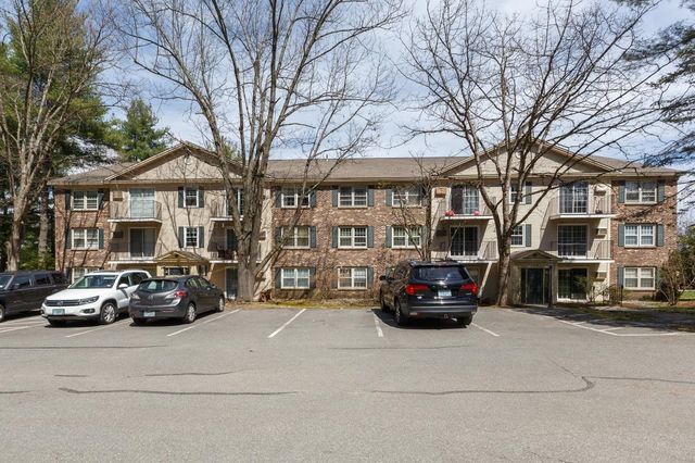 3 Autumn Leaf Dr Apt 10, Nashua, NH 03060