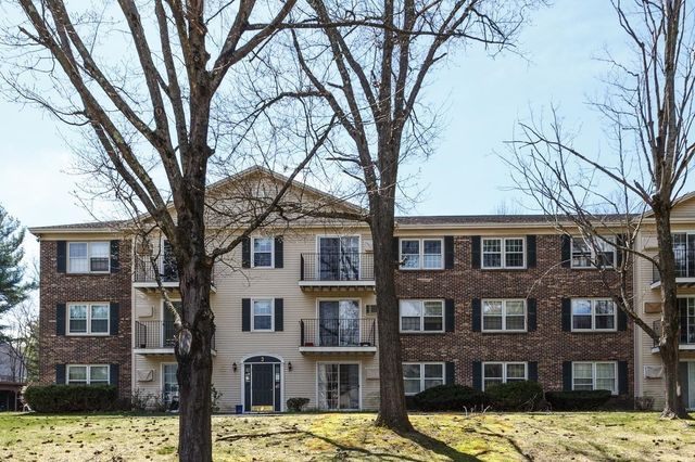 3 Autumn Leaf Dr Apt 10, Nashua, NH 03060