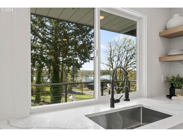 11110 Se EVERGREEN Hwy, Vancouver, WA 98664