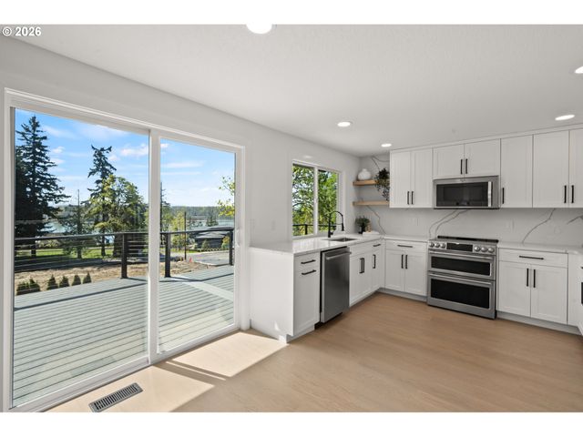 11110 Se EVERGREEN Hwy, Vancouver, WA 98664