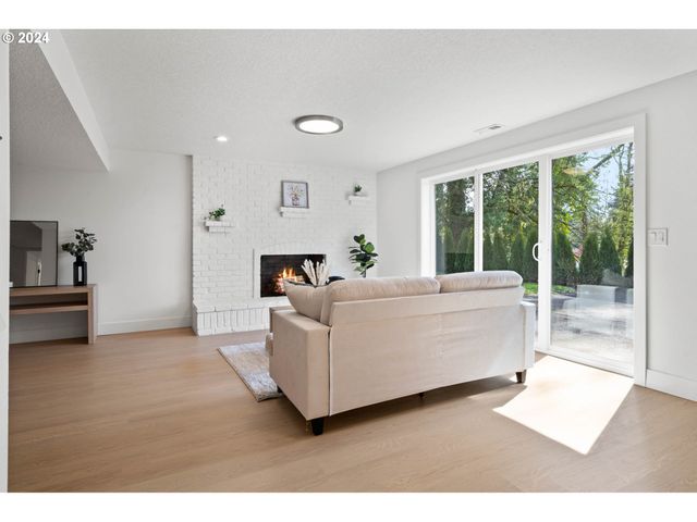 11110 Se EVERGREEN Hwy, Vancouver, WA 98664