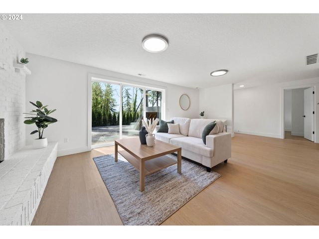 11110 Se EVERGREEN Hwy, Vancouver, WA 98664