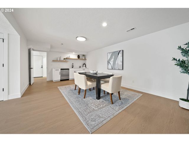 11110 Se EVERGREEN Hwy, Vancouver, WA 98664