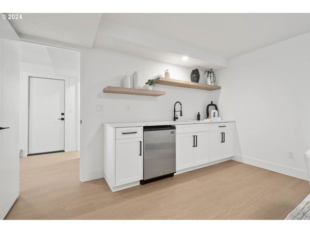 11110 Se EVERGREEN Hwy, Vancouver, WA 98664