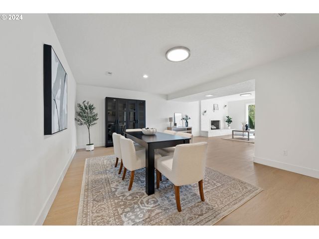 11110 Se EVERGREEN Hwy, Vancouver, WA 98664