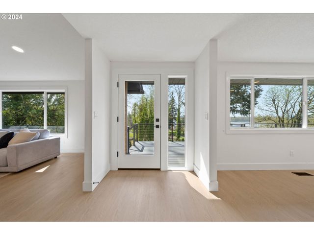 11110 Se EVERGREEN Hwy, Vancouver, WA 98664