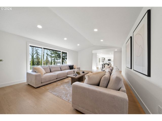 11110 Se EVERGREEN Hwy, Vancouver, WA 98664