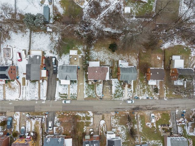 221 Evaline St, Penn Hills, PA 15235