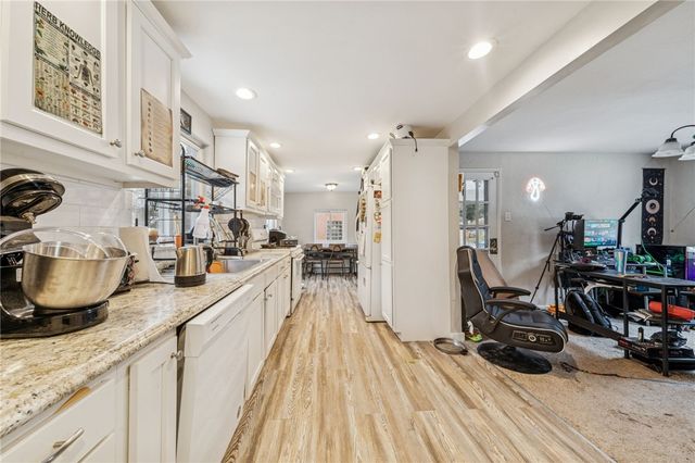 221 Evaline St, Penn Hills, PA 15235