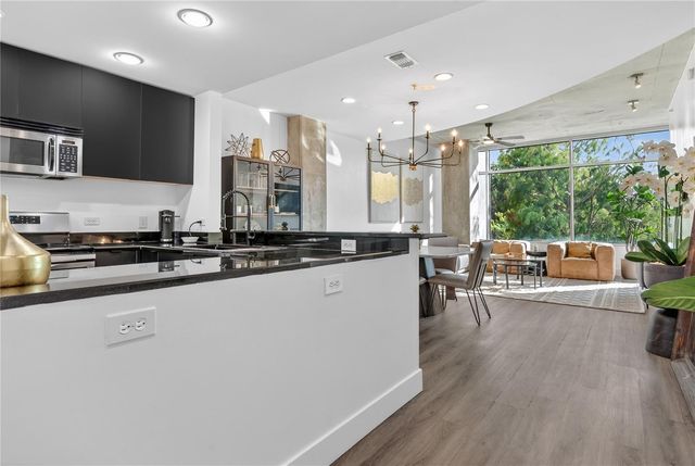 525 E JACKSON STREET 403, Orlando, FL 32801