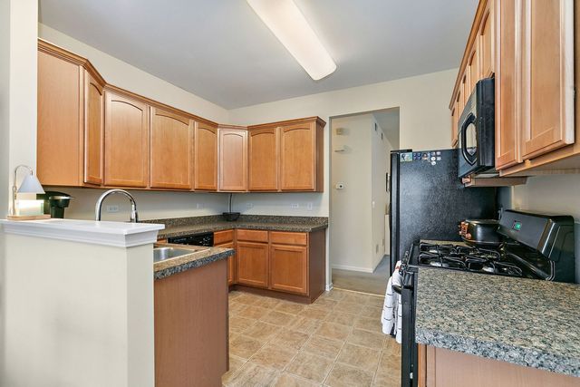 1527 Waterside Drive 1527, Dekalb, IL 60115