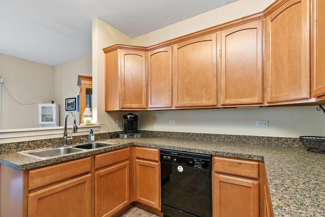 1527 Waterside Drive 1527, Dekalb, IL 60115