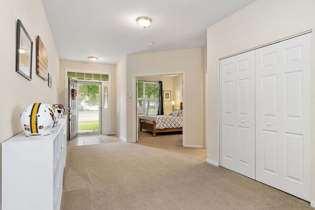 1527 Waterside Drive 1527, Dekalb, IL 60115