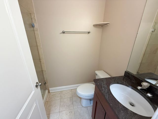 2513 W Congress Parkway 1, Chicago, IL 60612