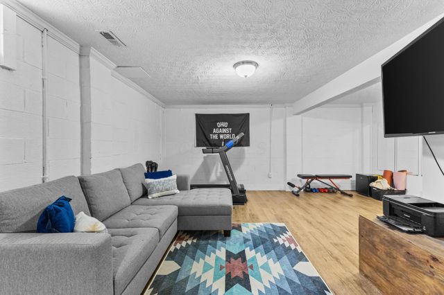 1245 Pennsylvania Avenue, Columbus, OH 43201