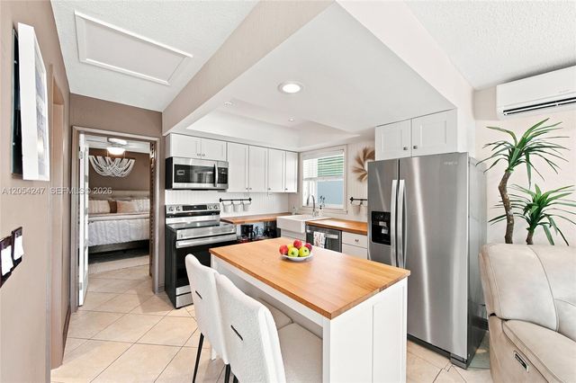 3216 SE 12th St 28, Pompano Beach, FL 33062