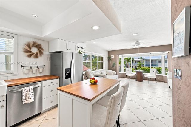 3216 SE 12th St 28, Pompano Beach, FL 33062