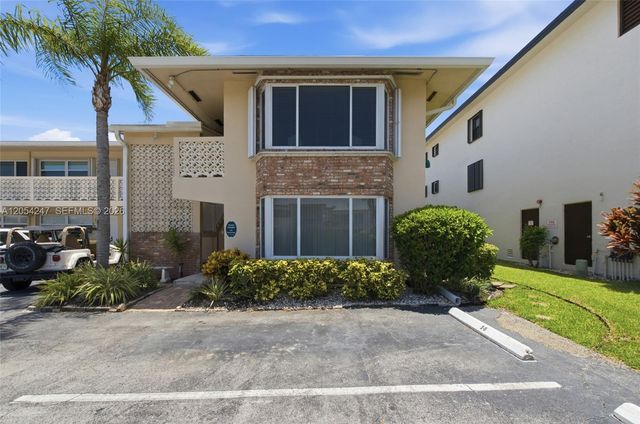 3216 SE 12th St 28, Pompano Beach, FL 33062