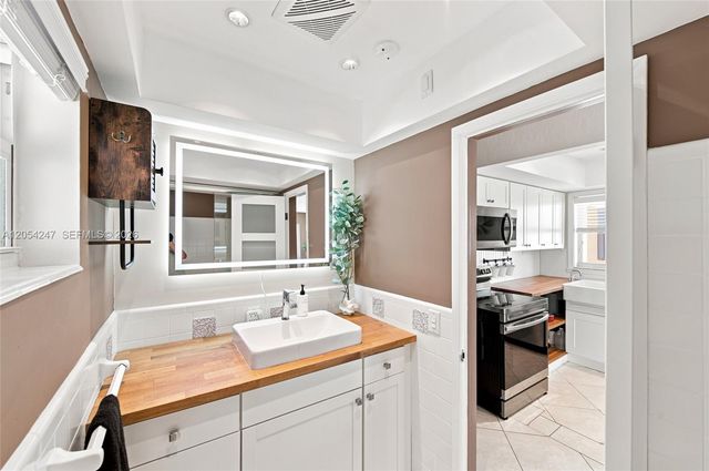 3216 SE 12th St 28, Pompano Beach, FL 33062