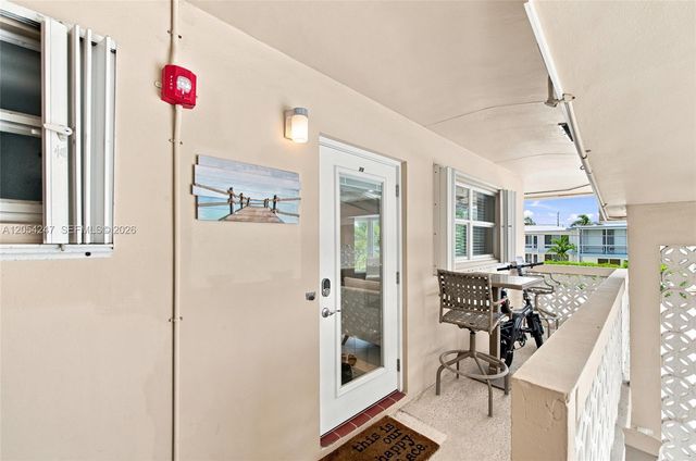 3216 SE 12th St 28, Pompano Beach, FL 33062