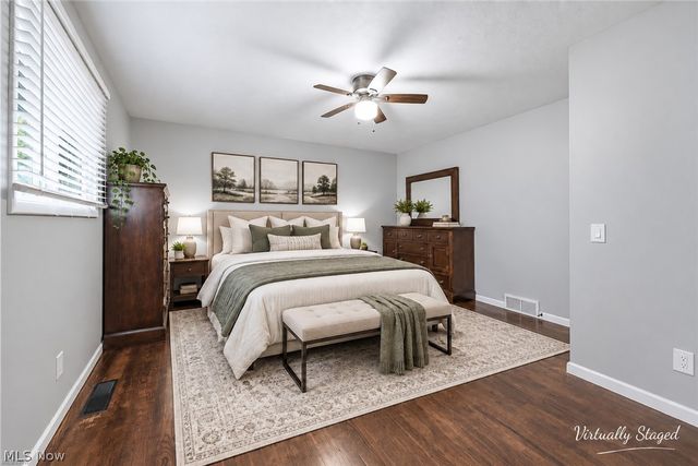 7474 Woodcrest Avenue NE, Canton, OH 44721