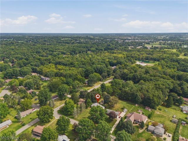 7474 Woodcrest Avenue NE, Canton, OH 44721