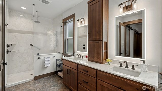 29220 305th Court SE, Ravensdale, WA 98051