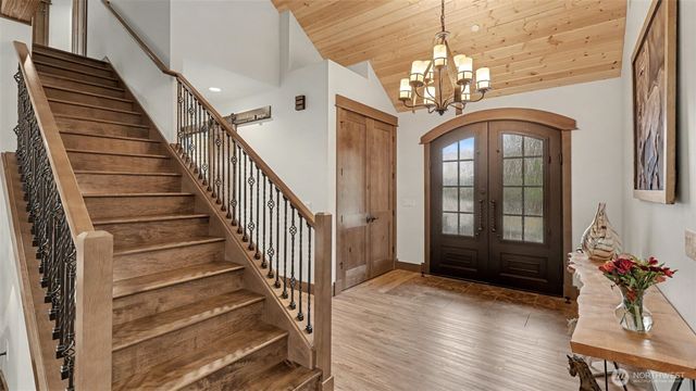 29220 305th Court SE, Ravensdale, WA 98051