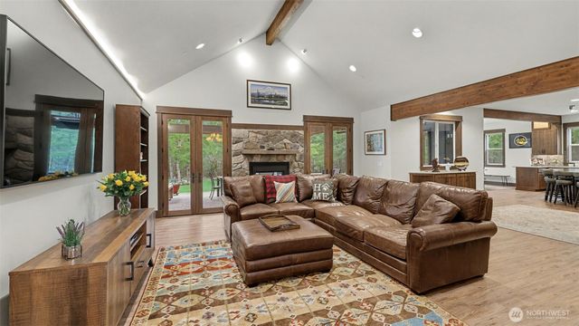 29220 305th Court SE, Ravensdale, WA 98051