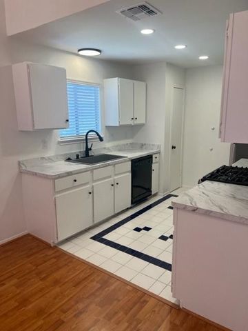 11612 Ruffed Grouse DR, Austin, TX 78758