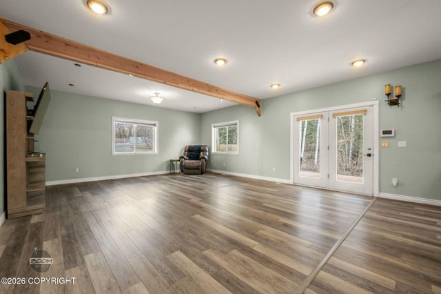 5960 W Hollywood Road, Wasilla, AK 99623