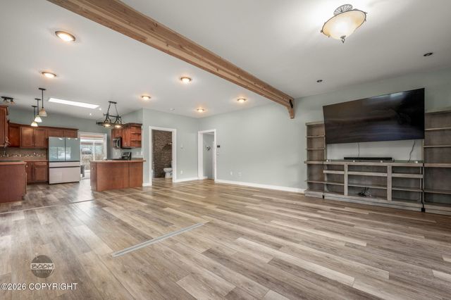 5960 W Hollywood Road, Wasilla, AK 99623