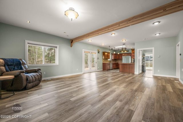 5960 W Hollywood Road, Wasilla, AK 99623