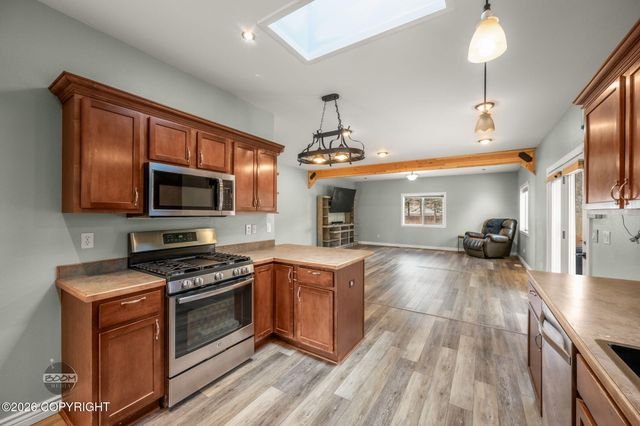 5960 W Hollywood Road, Wasilla, AK 99623