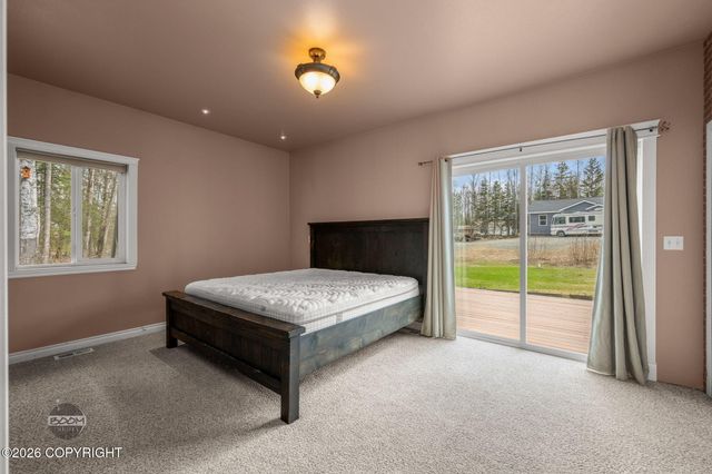 5960 W Hollywood Road, Wasilla, AK 99623