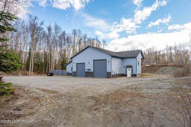 5960 W Hollywood Road, Wasilla, AK 99623